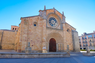 アビラ サン・ペドロ教会
