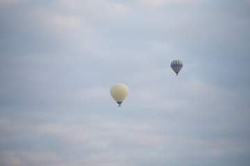Fototapeta na wymiar balloons in the sky in cappadocia