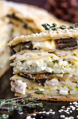 traditional Kornik in a cut © Anna Tolstopiatykh