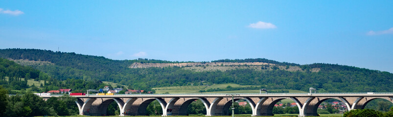 Autobahnbrücke