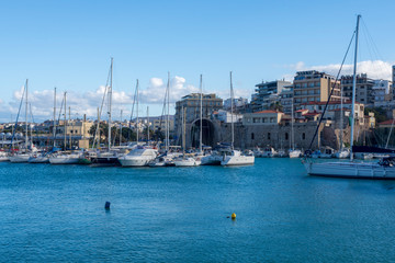 Obraz premium ort of Heraklion with the old dockyards.