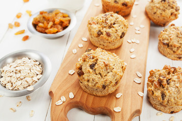 Diet oat muffins with raisins