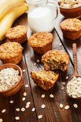 Oat muffins with banana