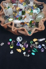Edelstein Beutel mit Quarz Kristallen, Facettierten Turmalin, Topas, Aquamarin, Gold, Tansanit,...