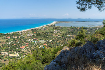Fototapeta na wymiar Amazing panorama of Agios Ioanis beach with blue waters, Lefkada, Ionian Islands, Greece