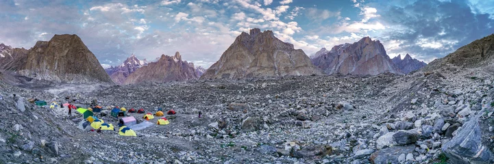 Fototapete K2 Camping on Baltoro Glacier