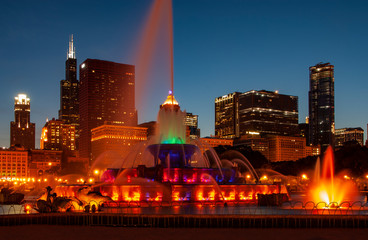 508-30 Buckingham Fountain at Dusk