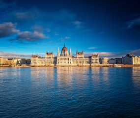 Fototapeta na wymiar The Hungarian Parliament with river Danube