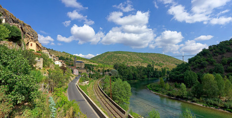 Fototapeta na wymiar Vallée du Tran, Village de Peyre, Aveyron, Midi-Pyrénées, France