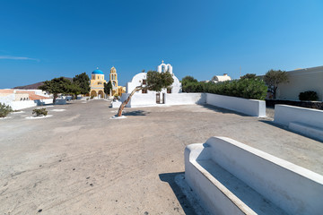 Fototapeta premium Oia village - Santorini Cyclades Island - Aegean sea - Greece