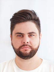 Obraz premium shoulder portrait of thirty years old, bearded man