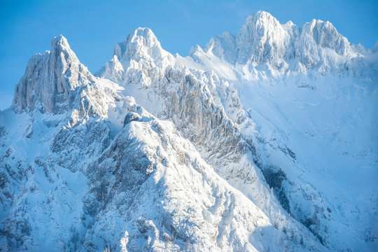 schneebedeckte Gipfel