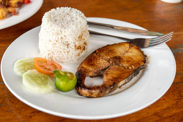 steak tuna with rice