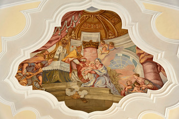 Obraz na płótnie Canvas Deckenfresko im Schiff, Pfarrkirche Mariä Himmelfahrt, erstmals erwähnt 1179, Bad Kötzting, Bayern, Deutschland, Europa