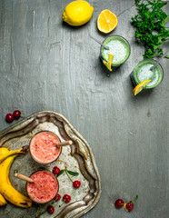 Obraz na płótnie Canvas Healthy smoothies of fruits and herbs.