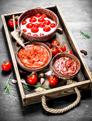 Tomato sauce with fresh and marinated tomatoes.