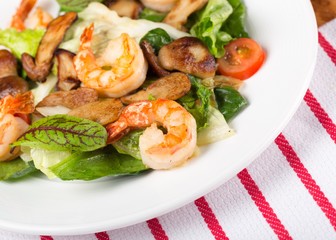 Seafood noodles with vegetables