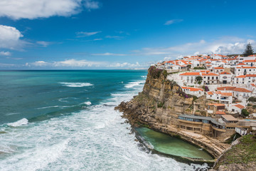 Fototapeta na wymiar Cliff at Azenhas do Mar on the Portuguese Atlantic coast