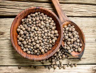 Black pepper in the bowl.