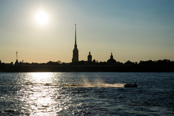 Fototapeta premium silhouette of the Peter and Paul Fortress at sunset in St. Petersburg