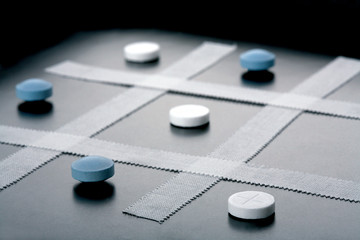 Tic Tac Toe, Medical Game. How to win with any illness.