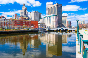 Obraz premium Providence, Rhode Island, USA downtown skyline on the river.