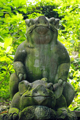 Obraz premium Old sculptures in Ubud Monkey Forest, Mandala Suci Wenara Wana, Ubud, Bali, Indonesia 