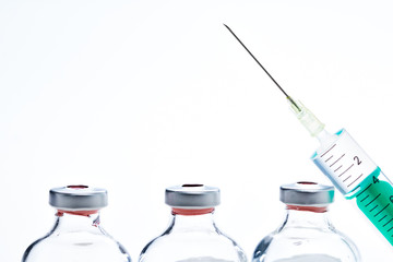 Syringe and medication ampoule