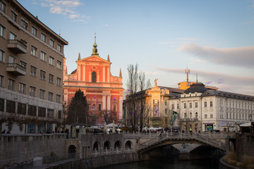 Fototapeta na wymiar Franciscan Church of the Annunciation in Ljubljana - Slovenia (River Ljubljanica)