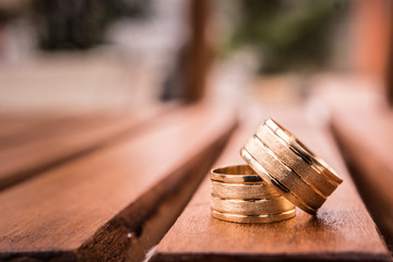 Par de aliança de casamento