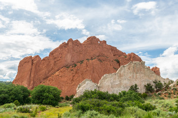 Fototapeta na wymiar Kissing Camels atop North Gateway Rock along the Central Garden Trail in Garden of the Gods, Colorado