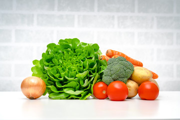 Fresh fruits and vegetables .