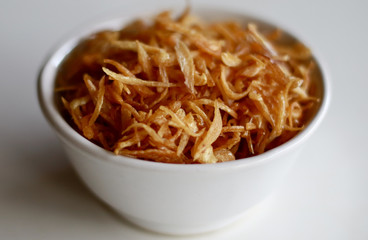 Fried red onion. Can used as topping on the side with the chicken, meat or fish dishes.