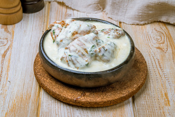 chicken chkmeruli in Georgian