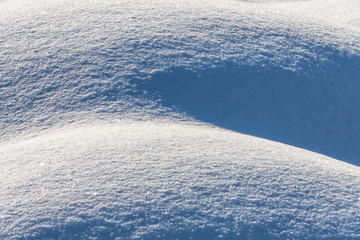 hügelige Schneeformation