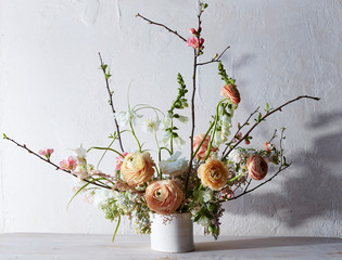 Flower arrangment with ranunculus
