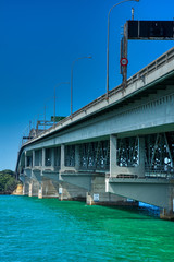 Fototapeta na wymiar Auckland Harbour Bridge