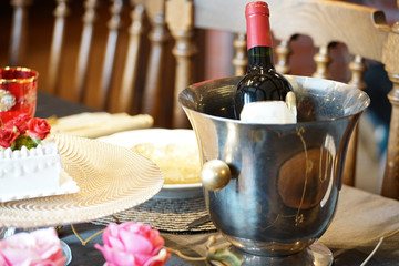 Scenery of the wine of the dining table