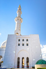 Fototapeta na wymiar Sheikh Zayed Mosque, Abu Dhabi, UAE