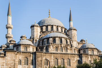 Fototapeta na wymiar View of the New Mosque in Istanbul, Turkey