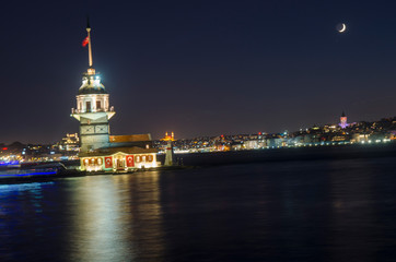 Fototapeta premium Maidens Tower in Uskudar