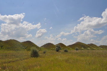 Obraz premium landscape with blue sky and clouds
