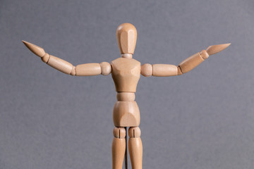 The wooden man is satisfied, raised his hands.