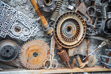 Fototapeta na wymiar metal vintage machinery and engine parts gathered in patterns as steampunk background