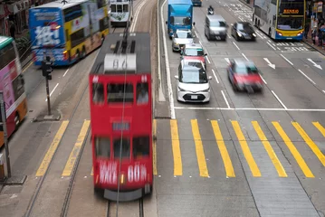 Selbstklebende Fototapete Hong Kong Öffentliche Verkehrsmittel in Hongkong: Straßenbahn, Bus, Taxi Öffentliche Verkehrsmittel in Hongkong (Straßenbahnen, Busse, Taxis)