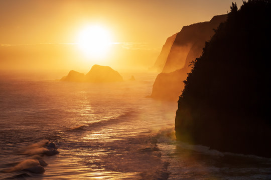 Pololu Valley Sunrise