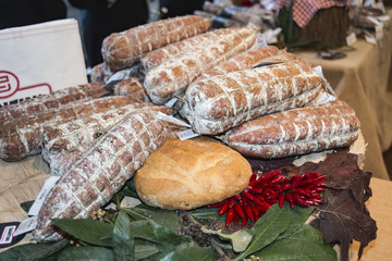 salame, salume, carne, carne di maiale, taglio, affettato, Salsiccia Italia, Italiano, città,...