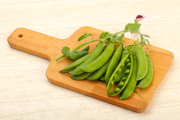 Ripe green peas