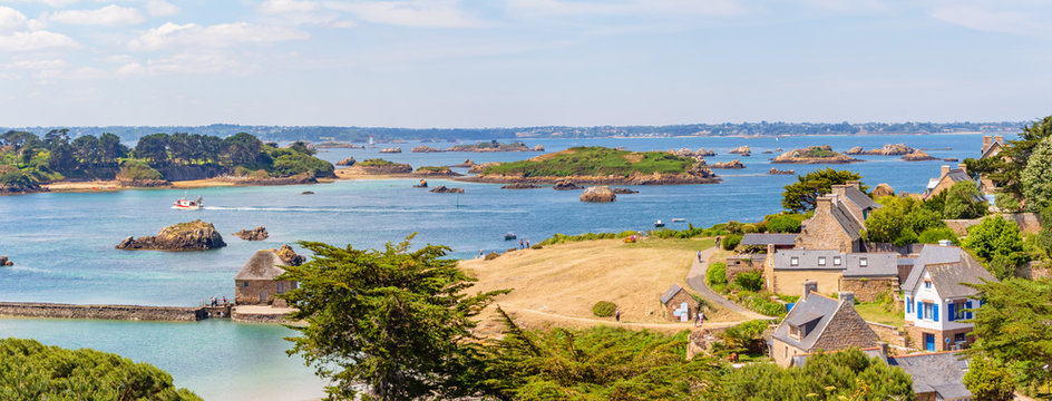 Islands of Br&eacute;hat