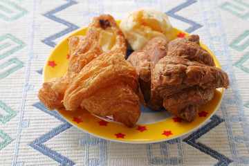 日曜日の朝食のパン